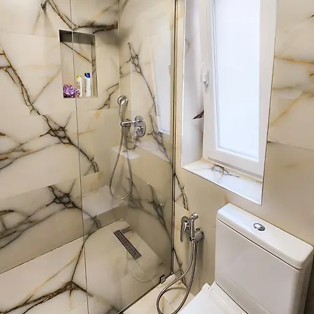 Sunflower Appartement Tirana